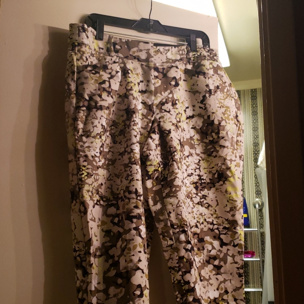 capris